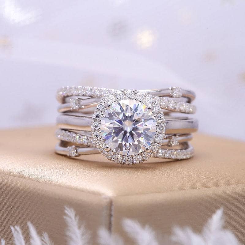2 CT Round Cut VVS1 Colorless Moissanite Engagement Ring Set for