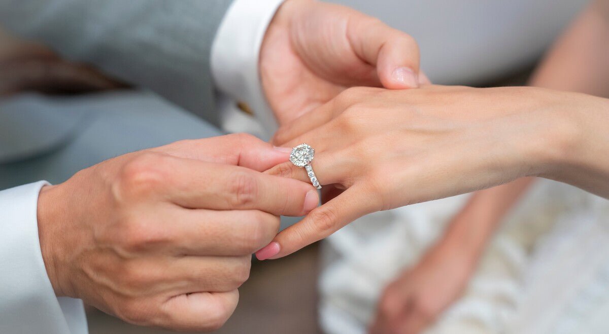 What is Moissanite and Why Should I Choose it Over Real Diamonds? - Black Diamonds New York