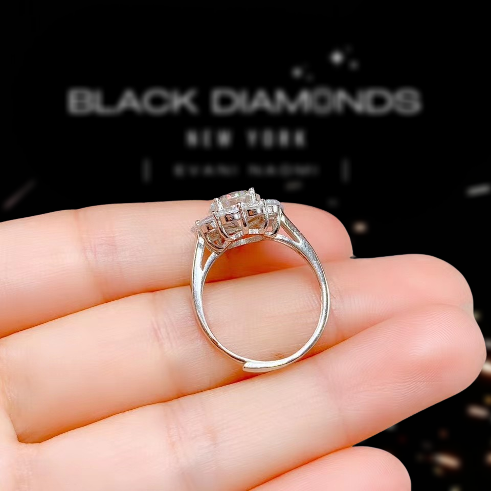 3.0 Ct Round Cut Crackling Diamond Flower Halo Engagement Ring-Black Diamonds New York