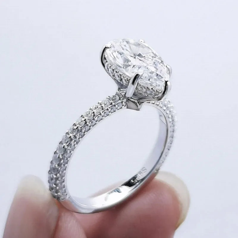 Exquisite 5.0 Ctw Diamond Engagement Ring-Black Diamonds New York