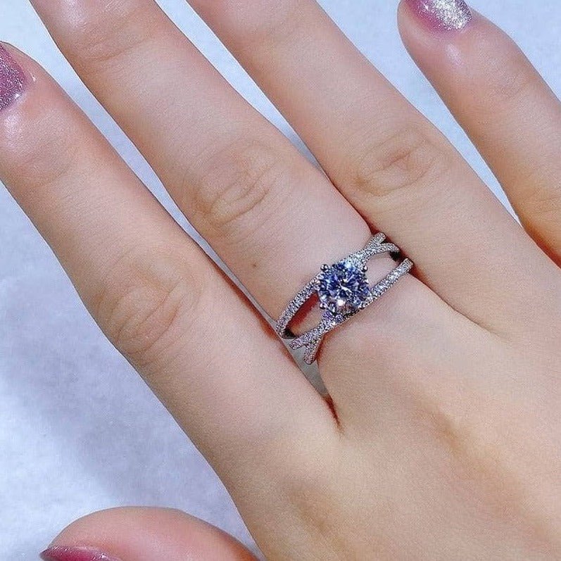 2024 GENUINE BLUE DIAMOND criss cross Ring