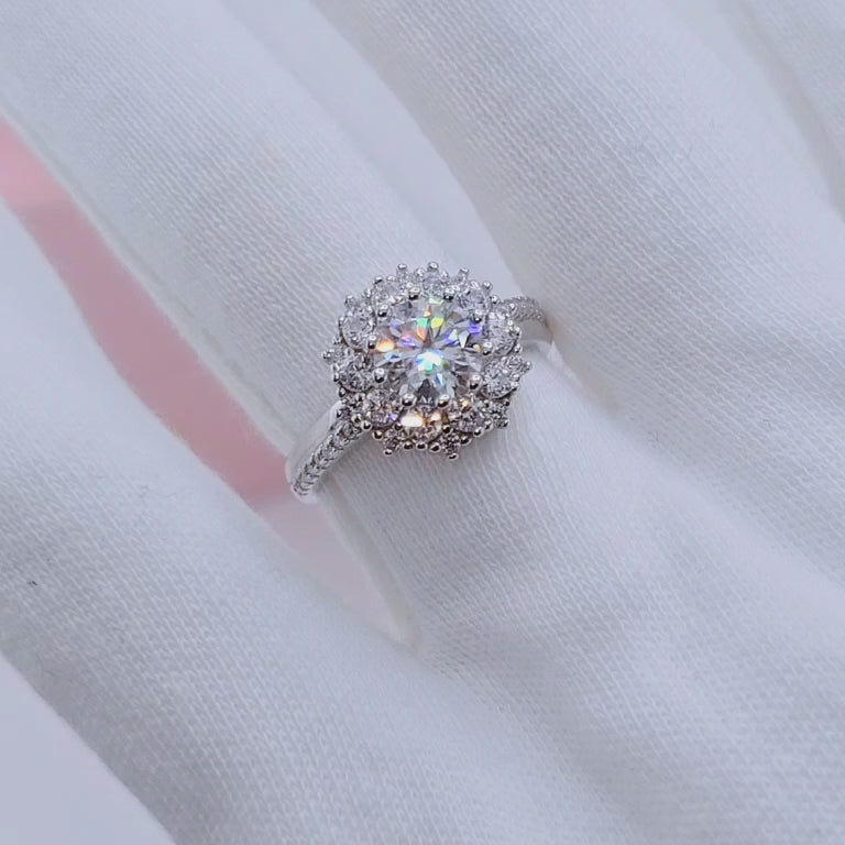 0.5-1CT Diamond Flower Engagement Ring