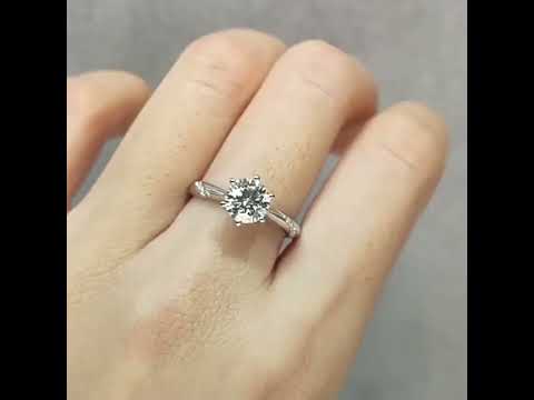 Flawless good 2 Carat Tiffany Style GRA Certified Size 7