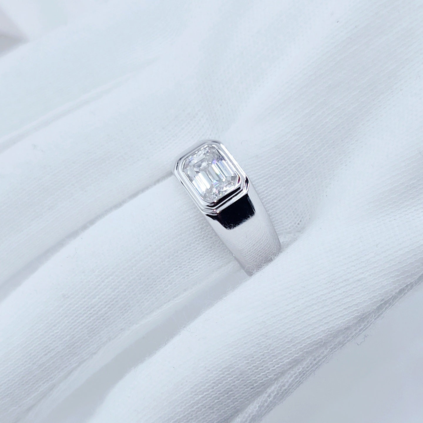 2ct Emerald Cut Diamond Unisex Ring-Black Diamonds New York