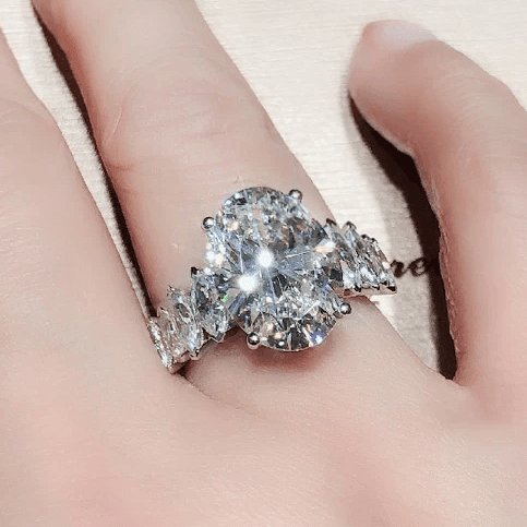 .5ct Moissanite Diamond sold Ring sz5