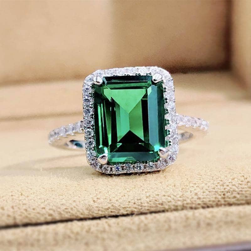 ✨Green buy Emerald Halo Cut Ring✨sz: 9✨