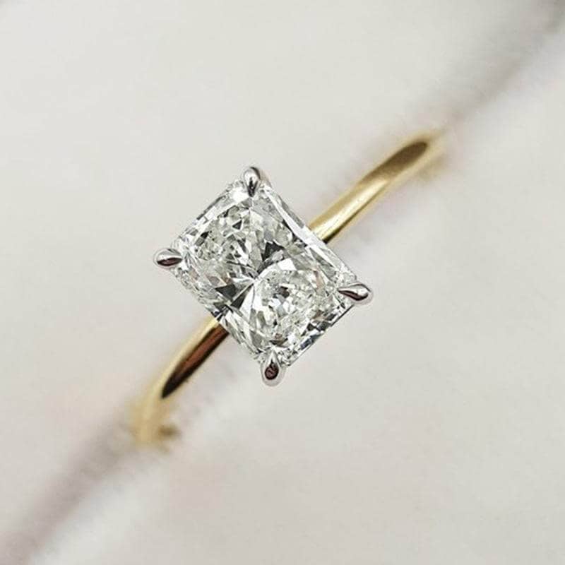 10kt Vintage top simulated diamond statement ring