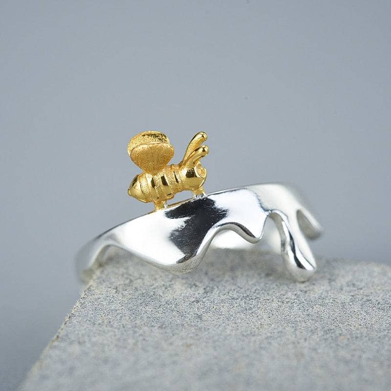 Little Bee in a Dripping Honey Ring-Black Diamonds New York