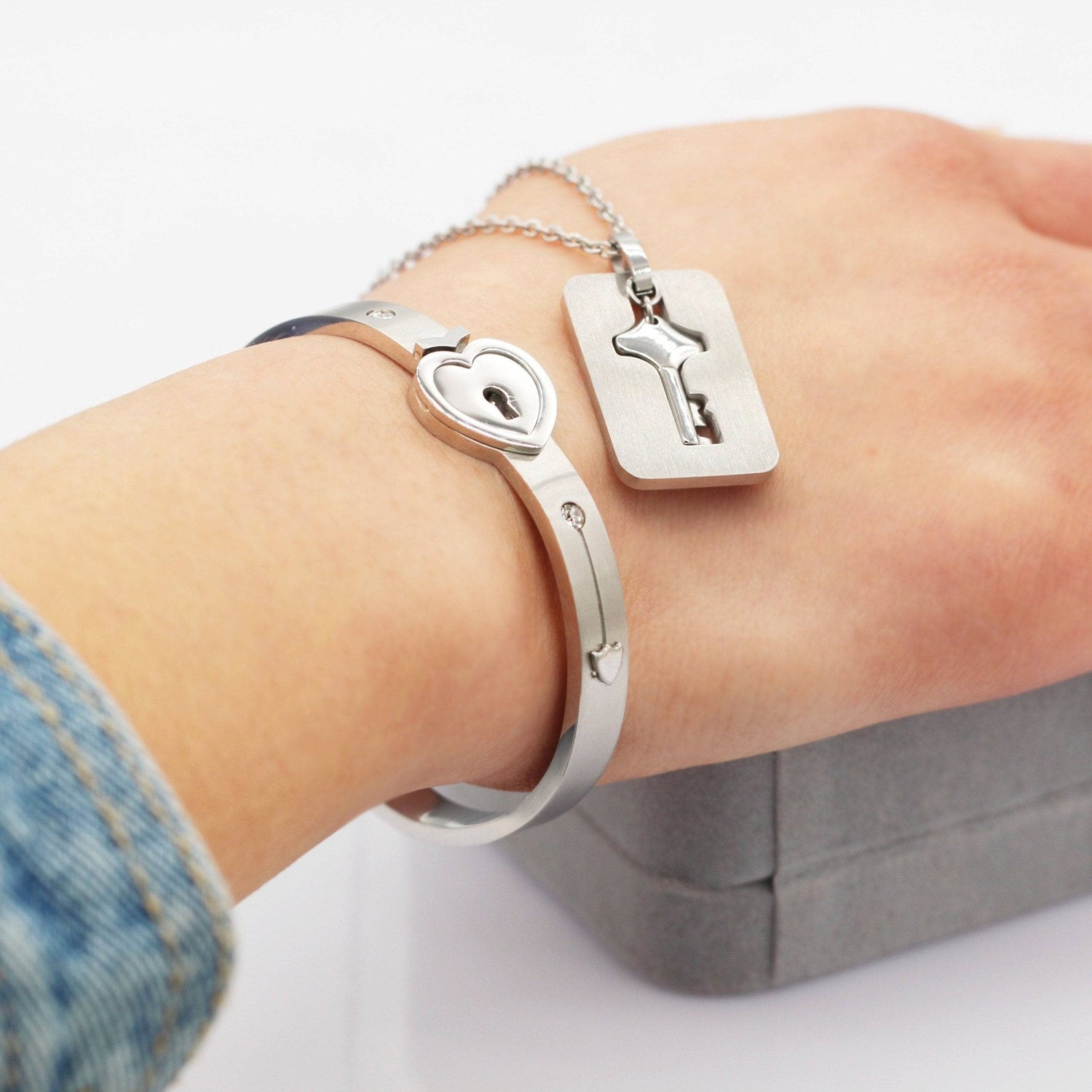 Engravable Lock And Key Bracelet Necklace Set For Couples In Titanium