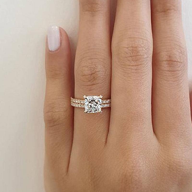 Yellow Gold 1.5 Carat Cushion Cut Ring Set